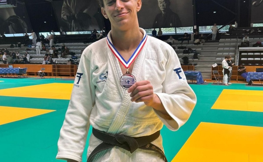 Médaille de bronze pour Ilyas Boualam au Tournoi National Excellence